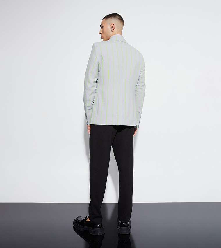 جاكيت بليزر بقصة ضيقة 