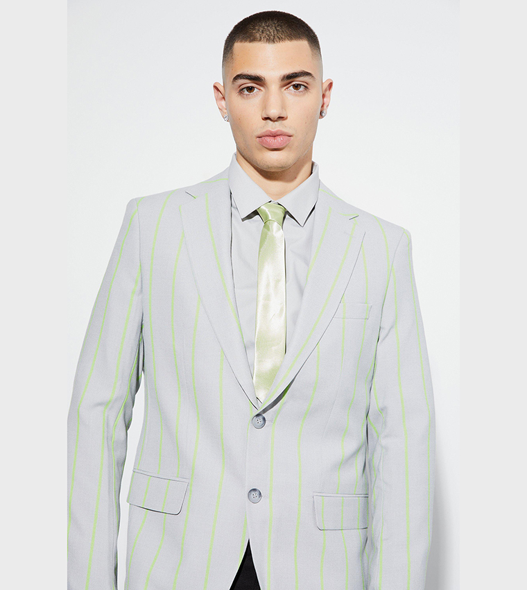 جاكيت بليزر بقصة ضيقة 