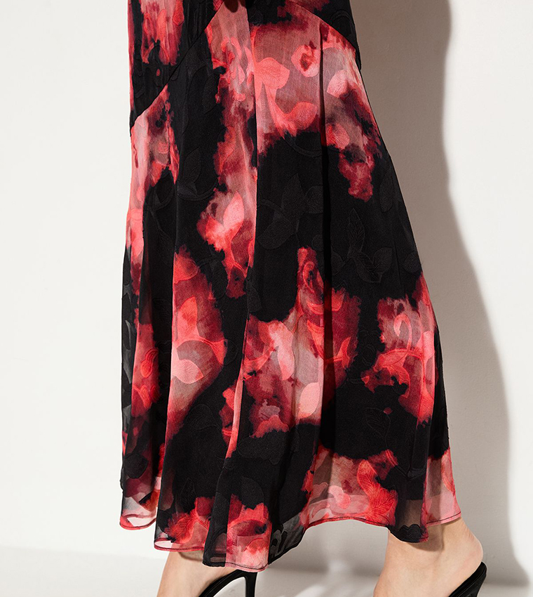 فستان ماكسي شيفون بقبة دائرية