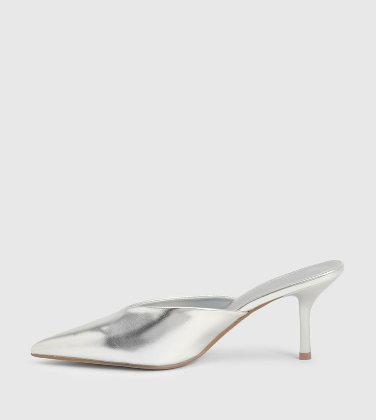 حذاء بكعب ستليتو سليب اون جلد صناعي لامع