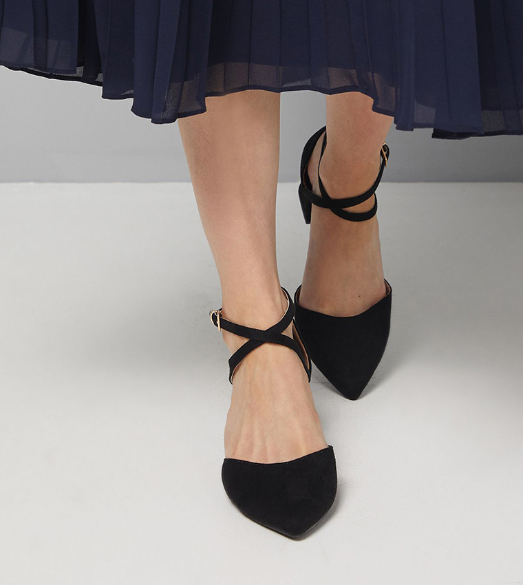 Good For the Sole  Pumps - Black Pumps