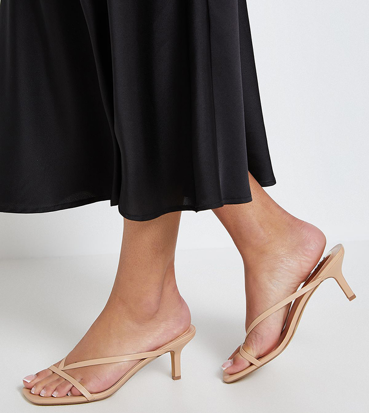 صندل بكعب قصير جلد صناعي 