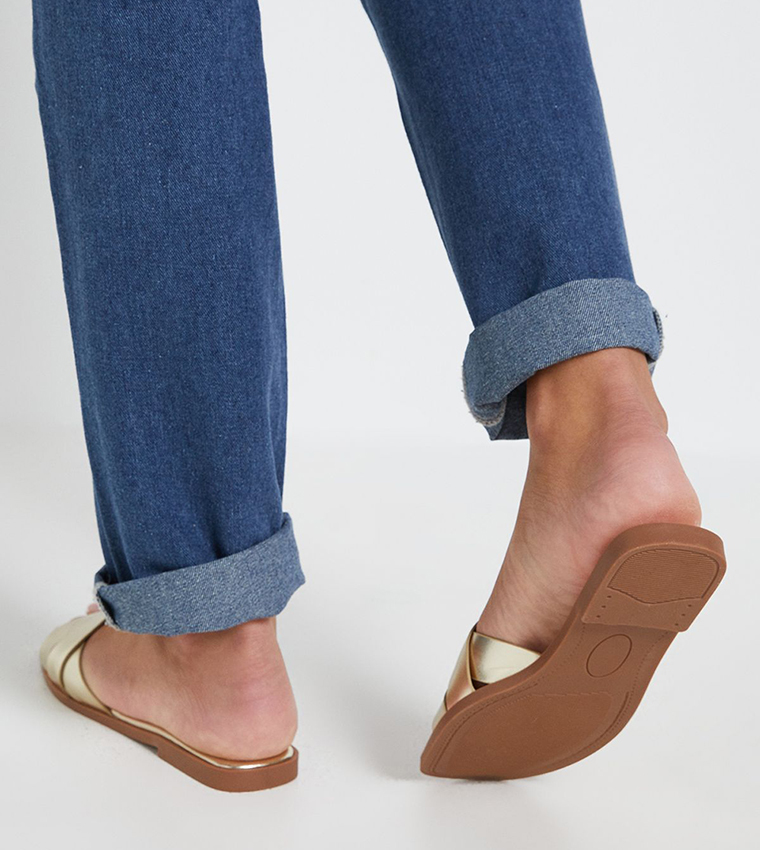 Flossy Faux Leather Interwoven Flat Sandals