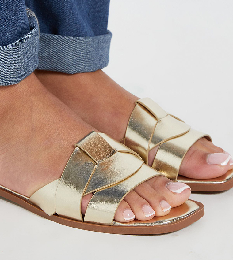 Flossy Faux Leather Interwoven Flat Sandals