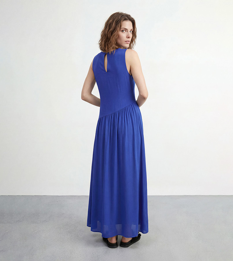 فستان ماكسي شيفون كاروهات بطبقات للمقاسات الصغيرة 