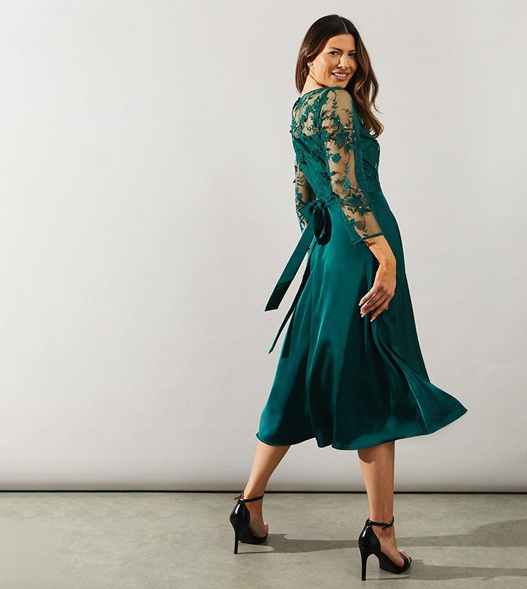 Buy Wallis Mesh Overlay Fit And Flare Dress In Green | 6thstreet Saudi  Arabia