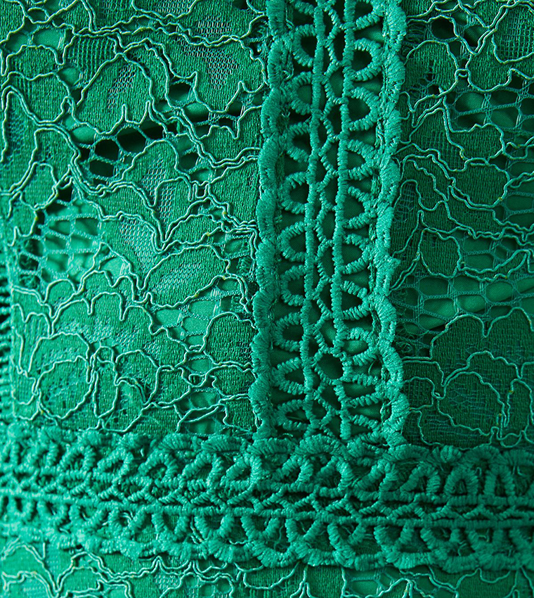 فستان ميدي دانتيل