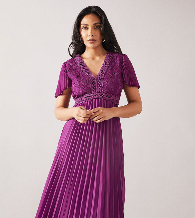 Petite Lace Pleated Sleeves Midi Dress