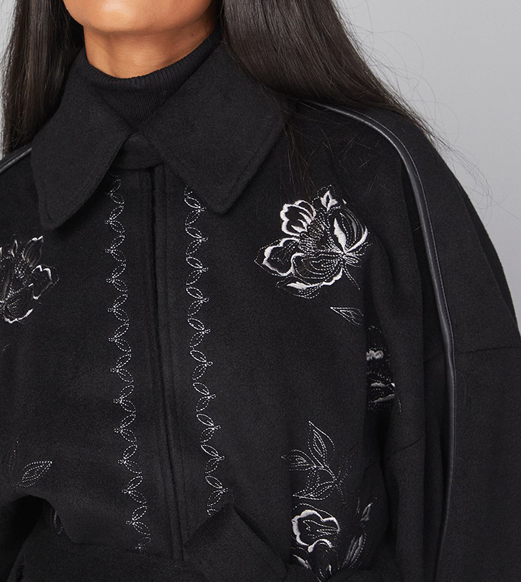 جاكيت كاب مطرز