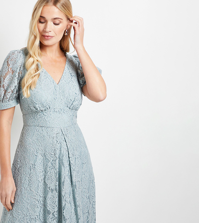 Petite Lace V-Neck Tea Midi Dress