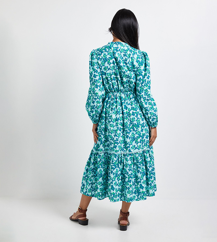 فستان ميدي بأزرار بطبعة ورود للمقاسات الصغيرة