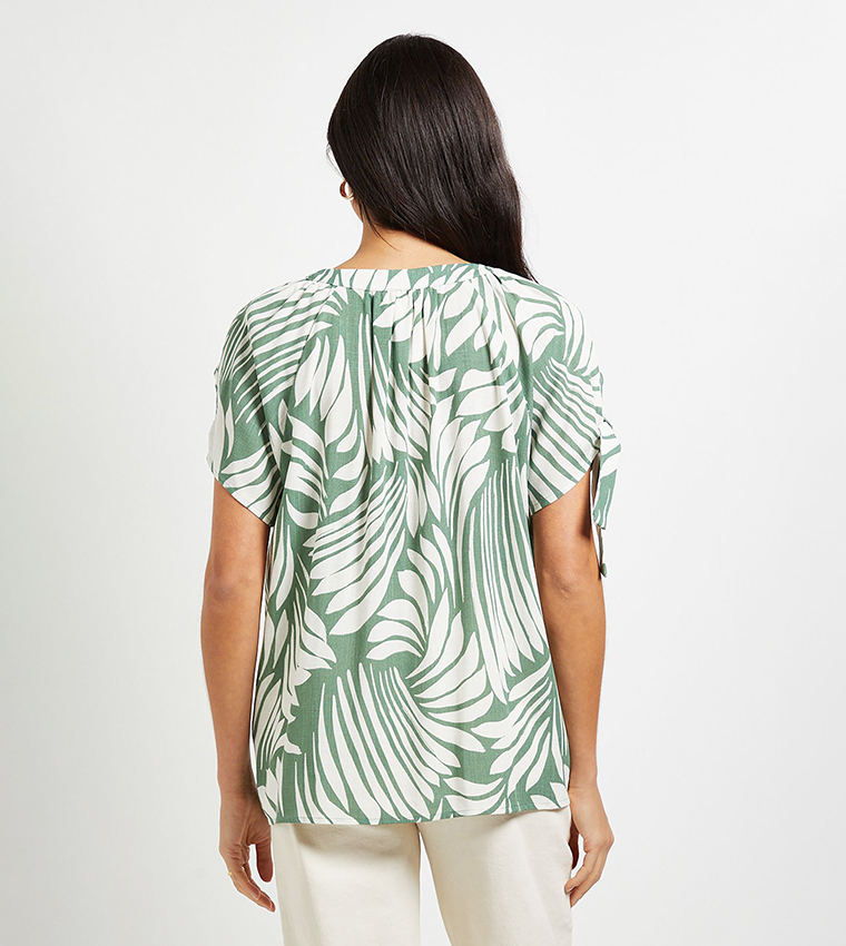 Abstract Tie Short Sleeves Top