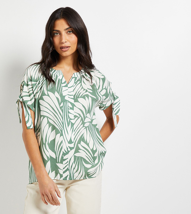 Abstract Tie Short Sleeves Top