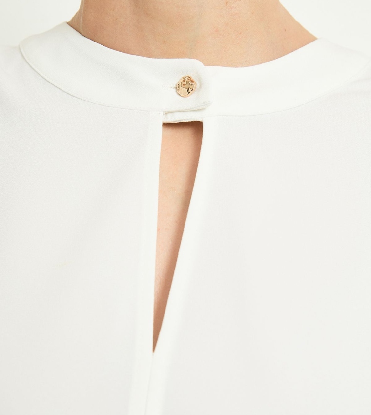 Button Detail Keyhole Neck Top
