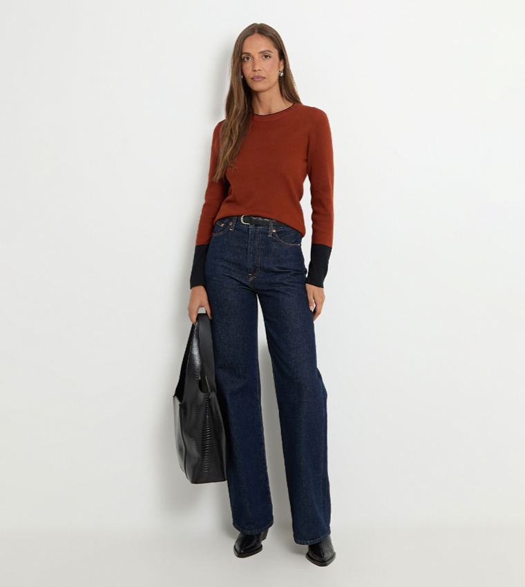 واليس   سترات بياقة دائرية - بني  Round Neck Sweaters