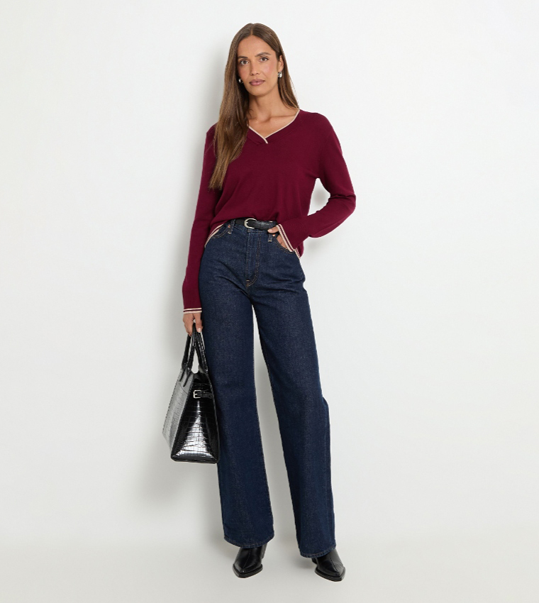 Contrast Hem V-Neck Sweater