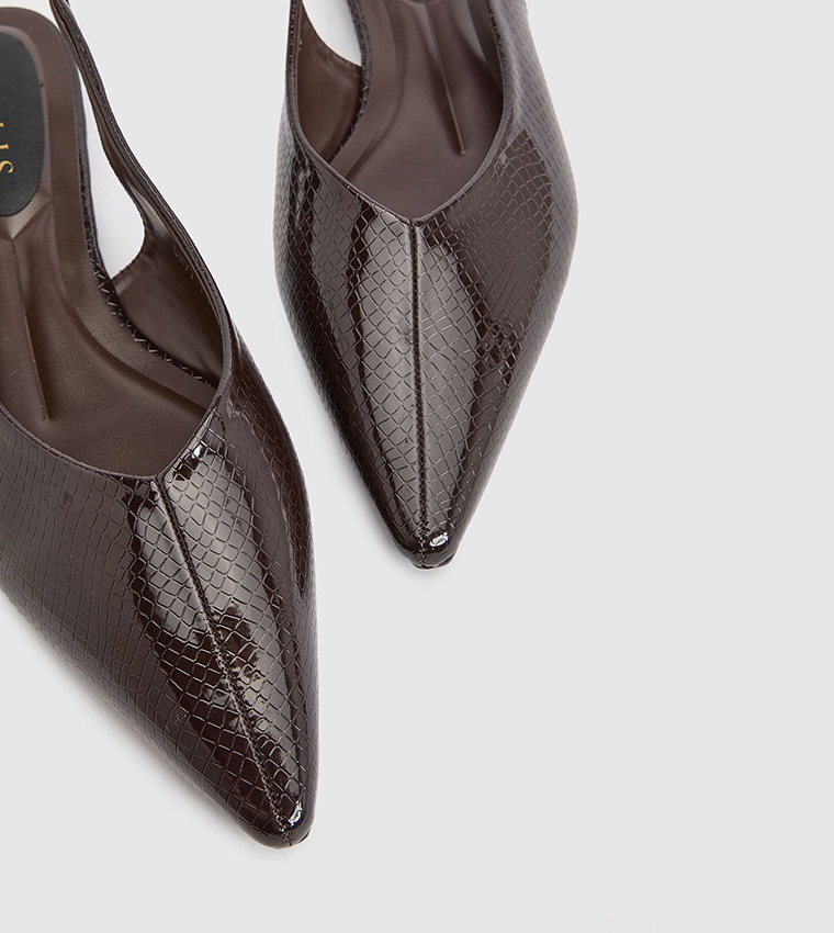 Wallis  Flat Shoes - Brown 