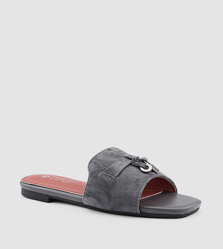 Metal Accent Open Toe Flat Sandals