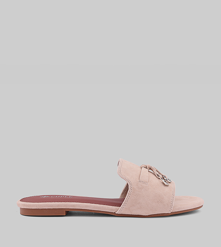 صندل فلات بمقدمة مفتوحة وشراشيب