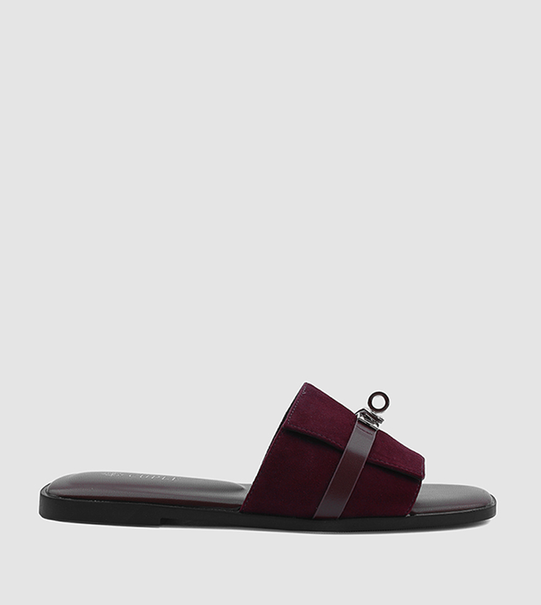 Metal Accent Open Toe Flat Sandals