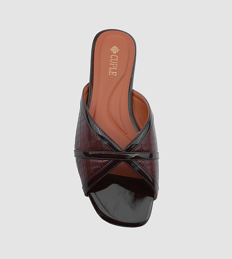 Textured Open Toe Flat Sandals
