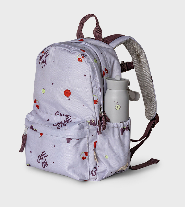 شنطة ظهر متوسطة بجيب أمامي وطبعة