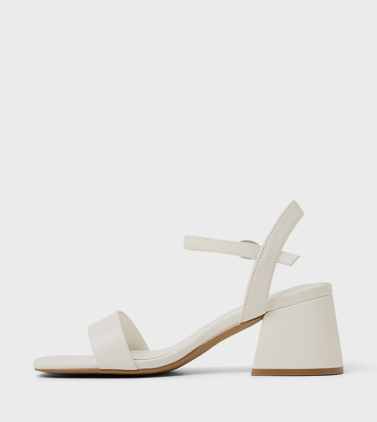 CHARLIEE Block Heel Sandals