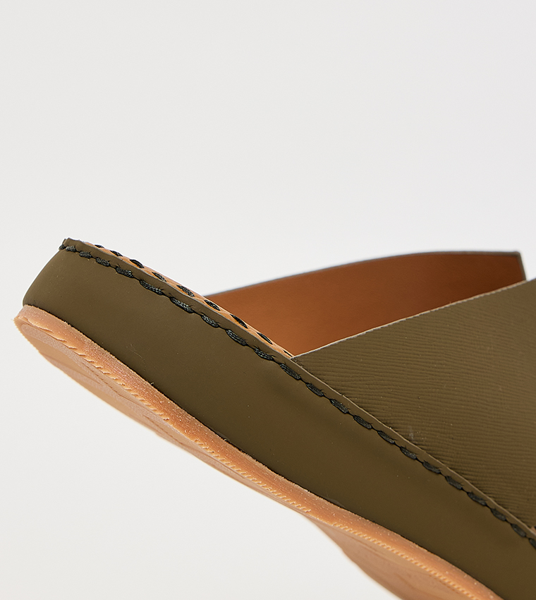 Solid Open Toe Arabic Sandals