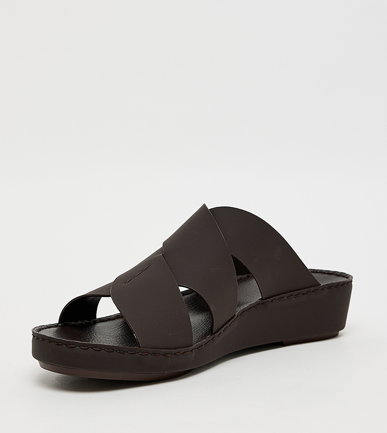 Solid Cut-Out Arabic Sandals
