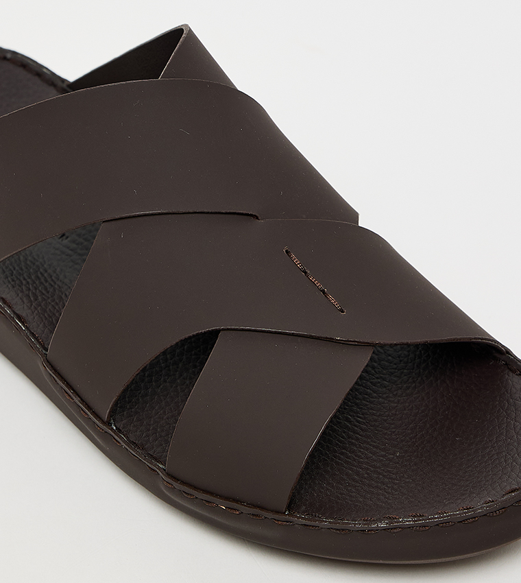 Solid Cut-Out Arabic Sandals