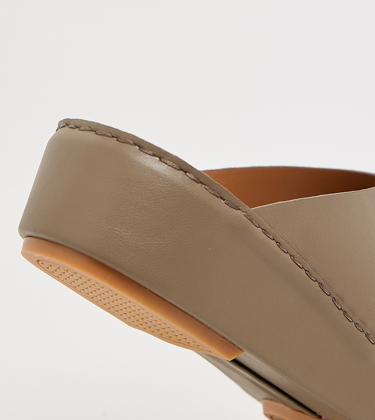 Solid Open Toe Arabic Sandals