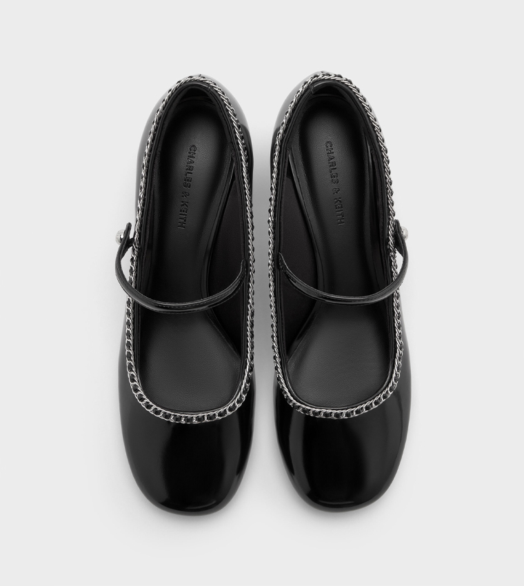 Metal Detail Mary Jane Pumps