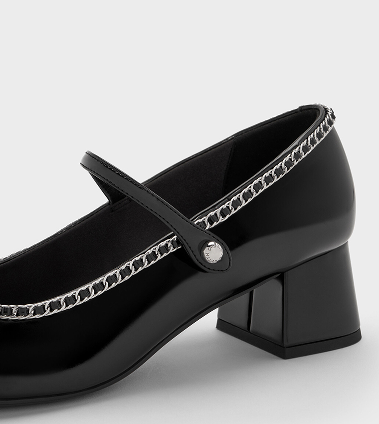 Metal Detail Mary Jane Pumps