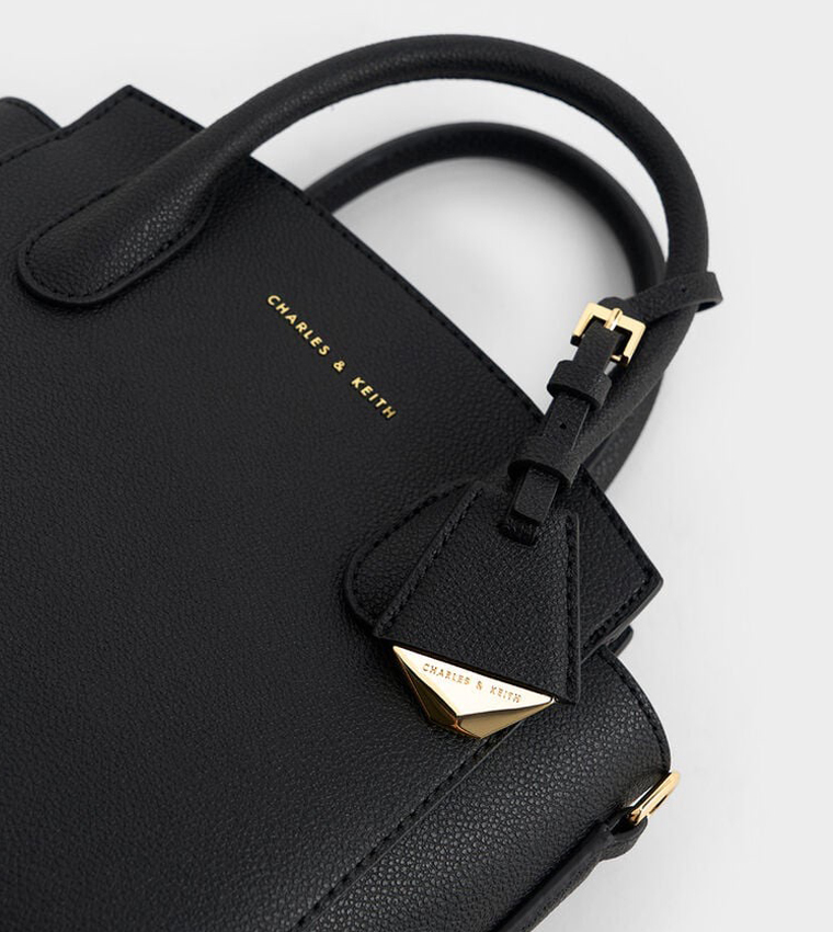 HARPER Textured Handheld Bag