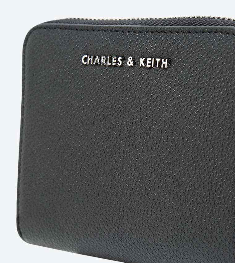 Basic Square Black Wallet