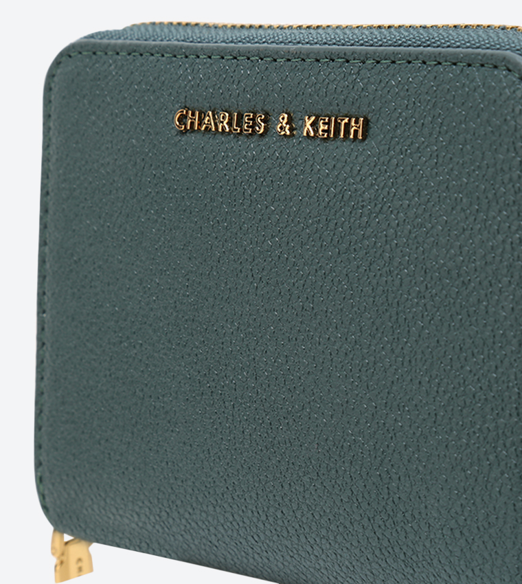 Basic Square Green Wallet