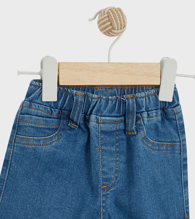 Washed Elastic Waist Slim Fit Jeans