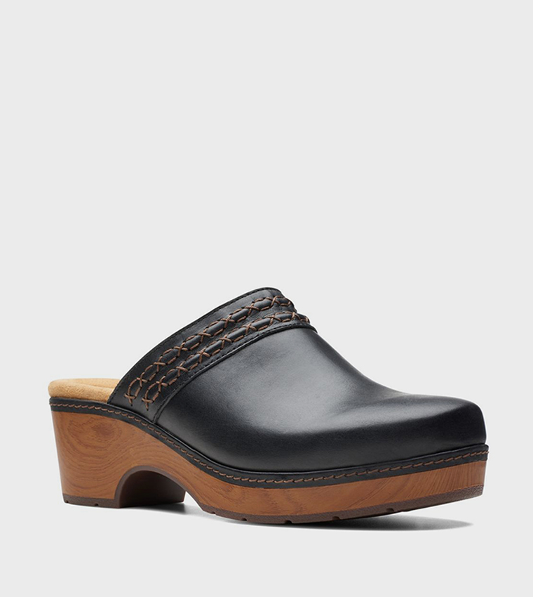 Buy Clarks Paizlee Poppy Platform Clogs In Black | 6thstreet Qatar