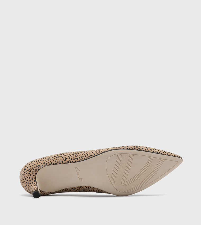 ZAREY Pointed Toe Pumps