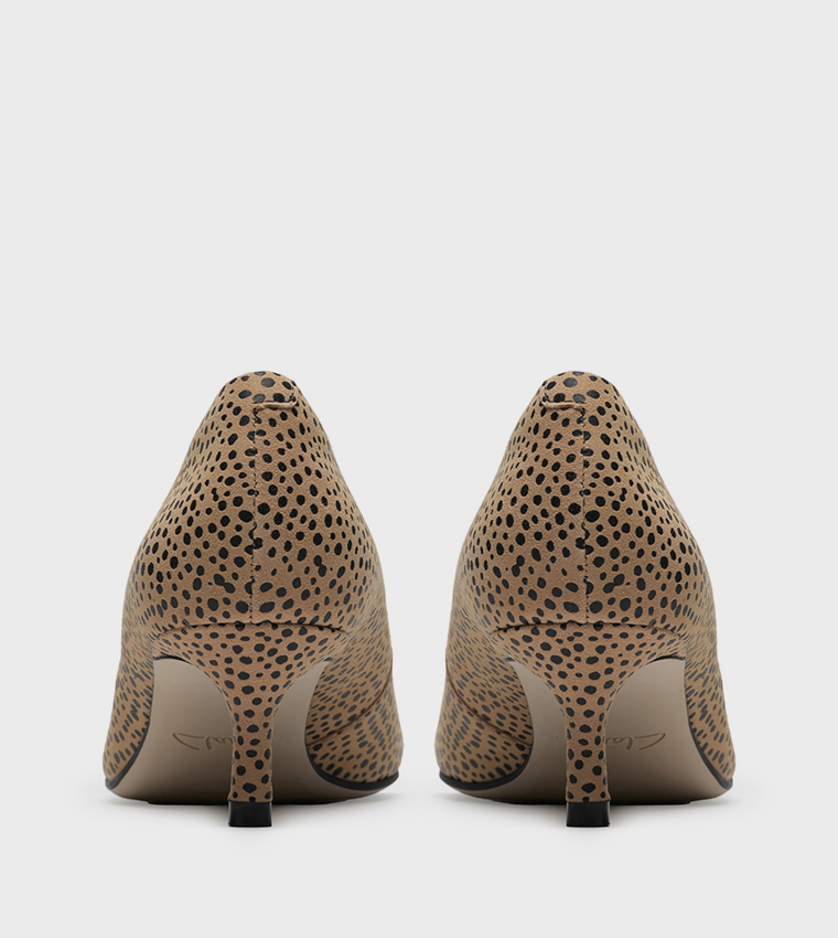 ZAREY Pointed Toe Pumps