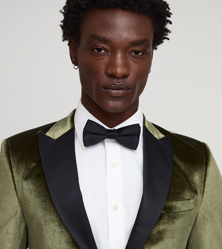 Satin Lapel Collar Skinny Fit Velvet Blazer