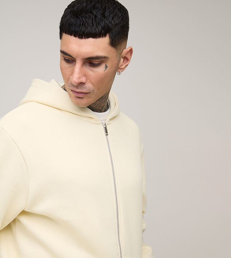 جاكيت سادة بسحاب كامل وقصة عادية للمقاسات الطويلة 