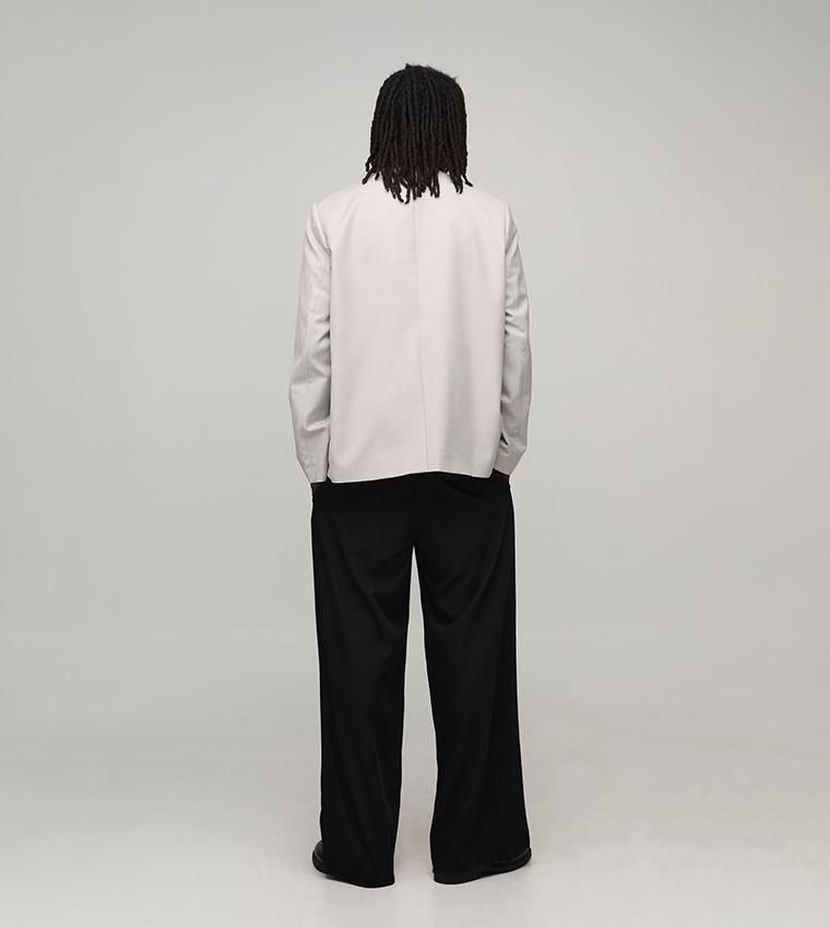 Collarless Fireman Clasp Oversized Blazer