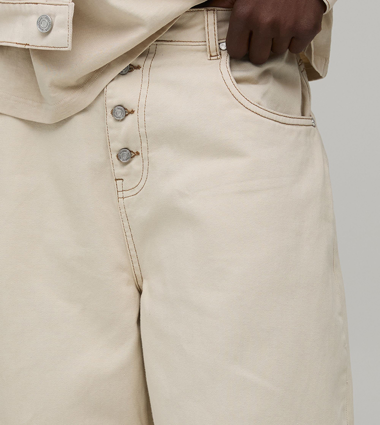 Washed Mid Rise Barrel Fit Jeans