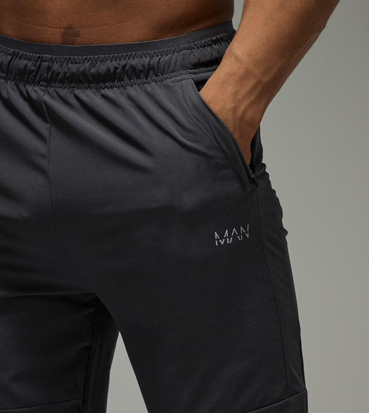 Man Active Perforated Regular Fit Cuffed Joggers