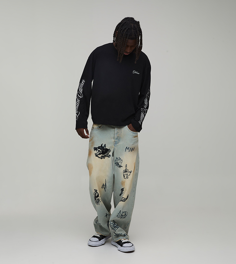 Doodle Embroidered Stonewash Super Baggy Fit Jeans