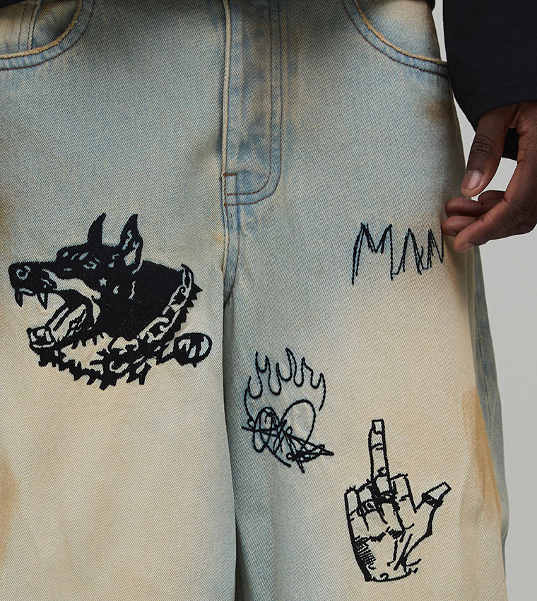 Doodle Embroidered Stonewash Super Baggy Fit Jeans