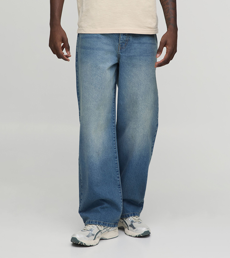Washed Mid Rise Relaxed Fit Jeans