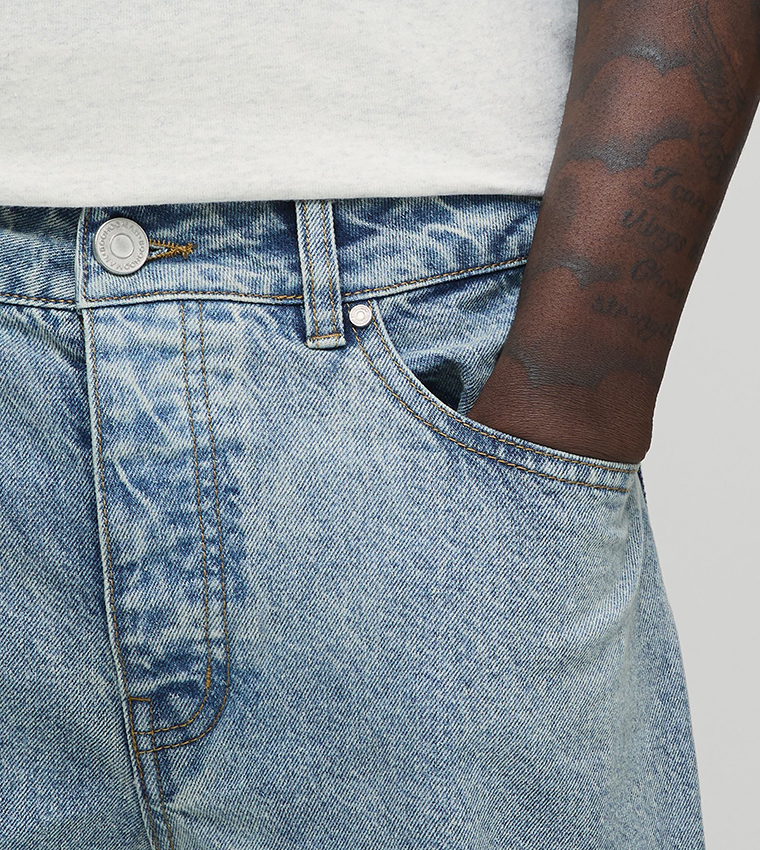 Washed Mid Rise Relaxed Fit Jeans