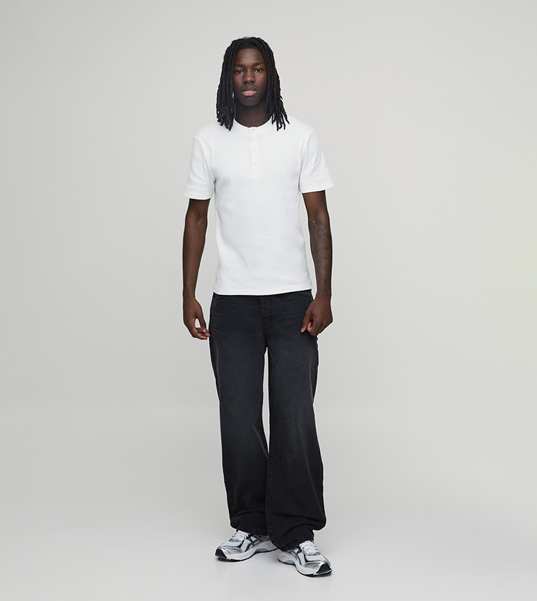 Washed Mid Rise Relaxed Fit Jeans